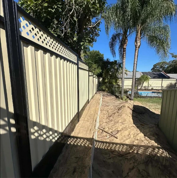 AF FENCING team installing a fence in Perth