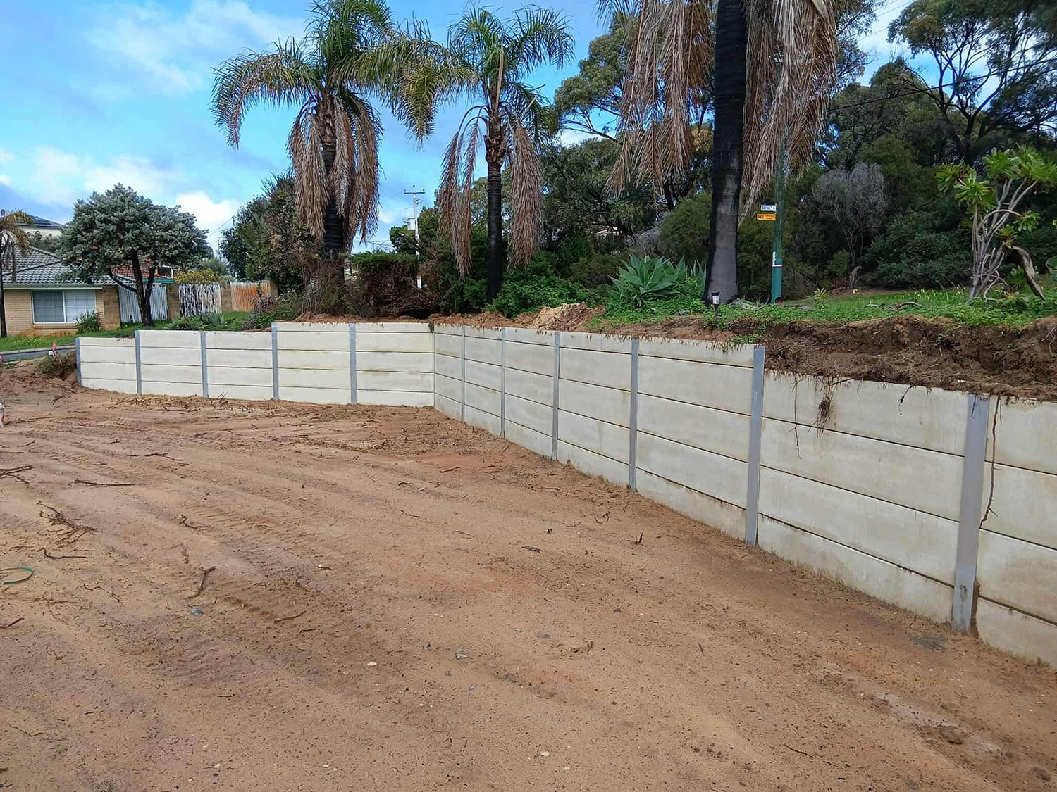 Retaining wall built alongside fencing by local Perth contractors, Retaining wall built with expert Perth fencing services